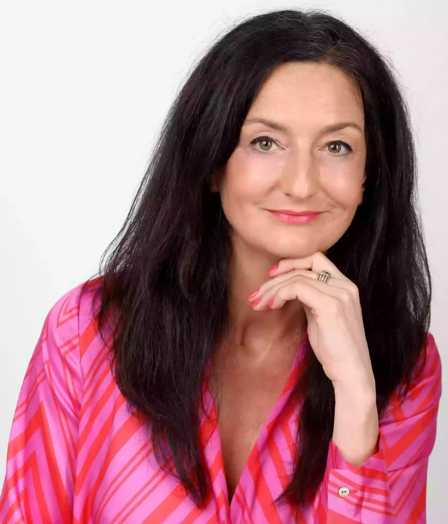 Raphaële Romon, Thérapeute intégrative
